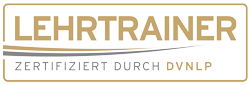 Logo "Lehrtrainer zertifiziert durch DVNLP"